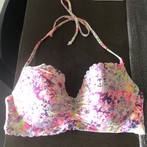 Victoria’s Secret bikini top